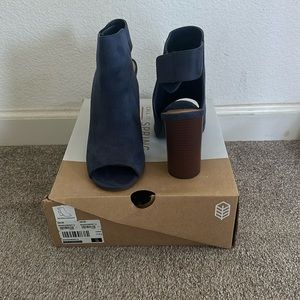 Call it spring searchmont heels